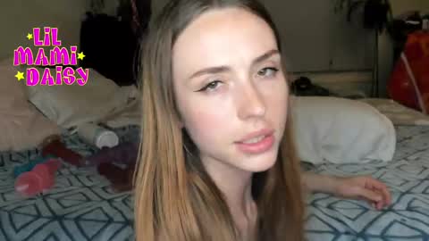 Snapshot of lilmamidaisy chatting on September 2025 06:46:01 AM Daisy Bby online show from September 2025 06:46:01 AM