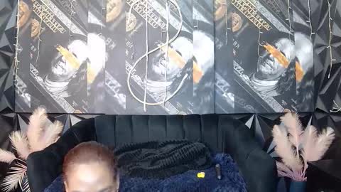 lilmissbaddiexxx online show from November 2025 04:44:01 PM