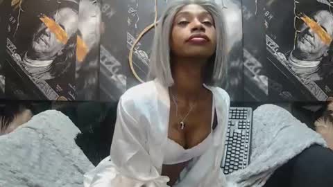 lilmissbaddiexxx online show from June 2026 07:41:02 PM