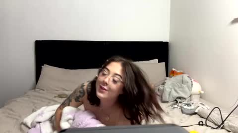 Roxy online show from February 2025 05:22:01 AM