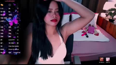 Snapshot of lilsweet_marie chatting on June 2026 06:29:02 PM Lilsweet marie online show from June 2026 06:29:02 PM