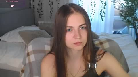 lilu__moon online show from June 2026 05:47:01 AM