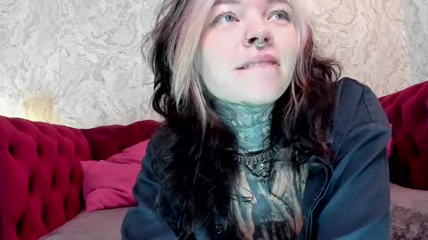 Snapshot of lilu_kayden chatting on January 2025 05:26:02 PM Little slave Kayden online show from January 2025 05:26:02 PM