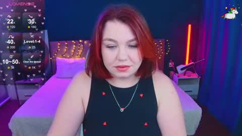 Snapshot of lilumytrend chatting on February 2026 12:04:01 PM Lilu online show from February 2026 12:04:01 PM