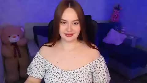 lily_baker_ online show from April 2026 07:22:02 AM