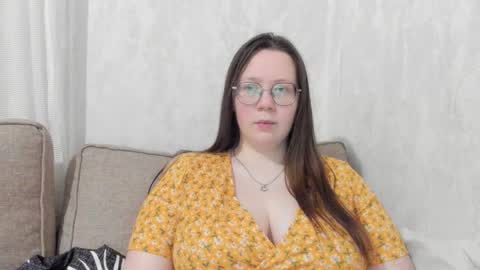 Lily Chays online show from January 2026 11:07:01 PM
