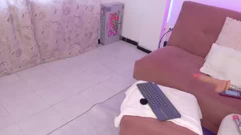 Lyli  online show from July 2026 09:35:01 PM