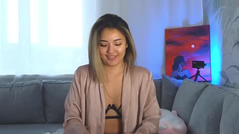 Lily online show from February 2025 07:29:02 AM