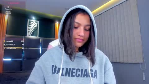 Snapshot of lily_fox1 chatting on February 2025 10:16:01 AM Lily online show from February 2025 10:16:01 AM