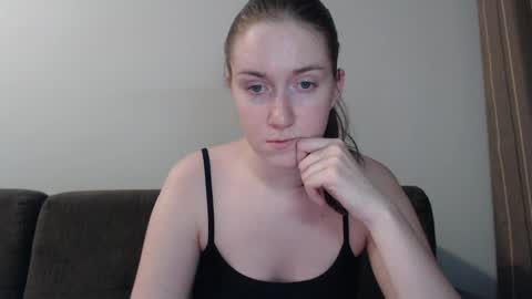 lily_love_x online show from December 2024 02:26:01 AM