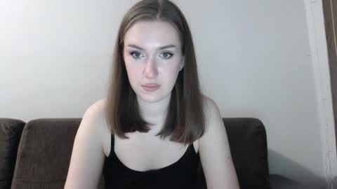 lily_love_x online show from October 2025 10:40:02 PM