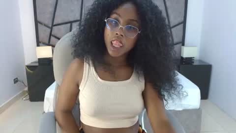 lily_mendoza online show from June 2026 07:56:02 PM