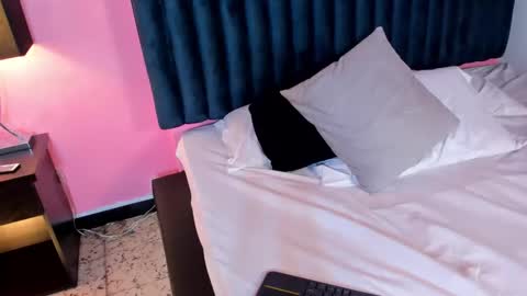 Snapshot of lily_miiller chatting on March 2025 09:48:01 PM Lily Miiller online show from March 2025 09:48:01 PM