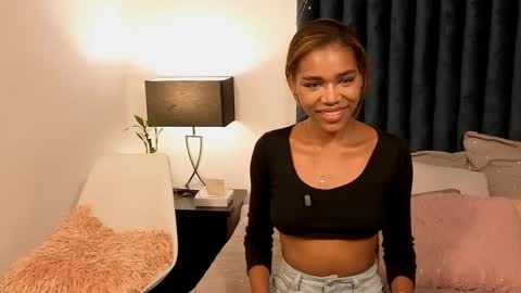 Snapshot of lily_miiller chatting on September 2025 08:45:01 PM Lily Miiller online show from September 2025 08:45:01 PM