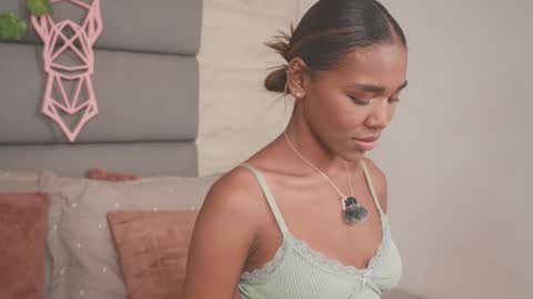 Snapshot of lily_miiller chatting on November 2025 08:16:01 PM Lily Miiller online show from November 2025 08:16:01 PM