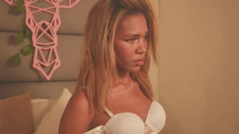 Snapshot of lily_miiller chatting on January 2026 09:16:02 PM Lily Miiller online show from January 2026 09:16:02 PM