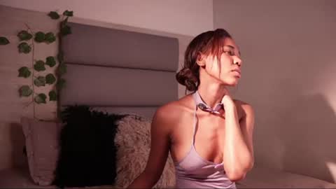 Lily Miiller online show from June 2026 08:22:02 PM