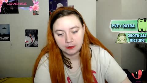 Snapshot of lily_shamy chatting on January 2025 02:22:01 PM Alice online show from January 2025 02:22:01 PM