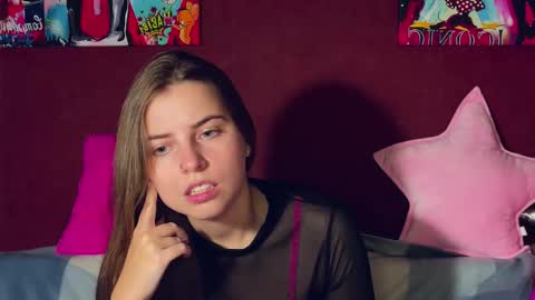 Snapshot of lily_smily chatting on September 2025 02:08:02 PM Lily online show from September 2025 02:08:02 PM