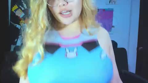 lily_stone04 online show from May 2026 10:23:02 AM