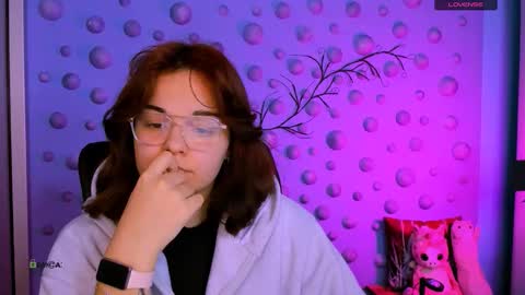 Snapshot of lily_sun_ chatting on February 2026 10:09:01 AM ur Lily online show from February 2026 10:09:01 AM