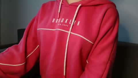 small lily online show from April 2026 04:07:02 PM