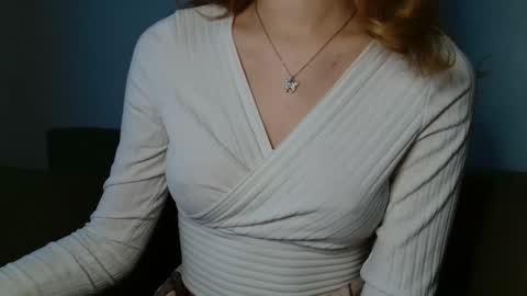 small lily online show from April 2026 04:12:01 PM