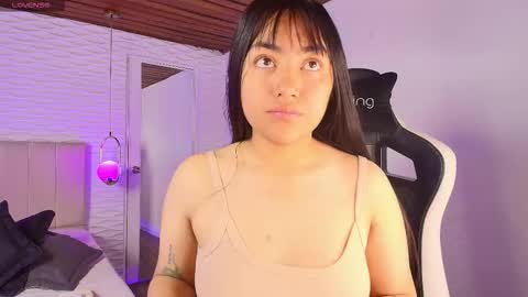 lily_waist online show from September 2025 11:15:01 AM