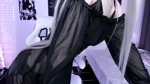 Lily online show from October 2025 01:29:01 AM