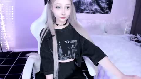 Lily online show from June 2026 12:42:01 AM