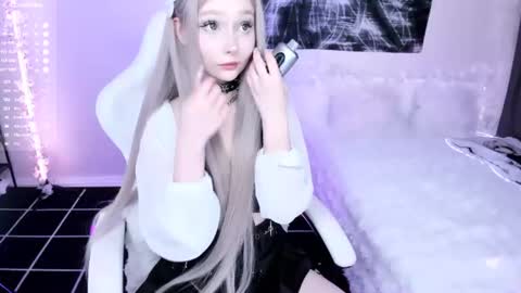 Lily online show from July 2026 09:36:02 PM