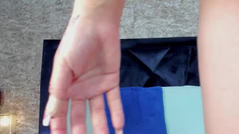 LilyWoodz online show from November 2025 07:03:02 PM