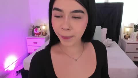 Snapshot of lily_woodz chatting on May 2026 07:20:02 PM LilyWoodz online show from May 2026 07:20:02 PM