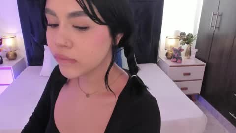 Snapshot of lily_woodz chatting on May 2026 06:50:01 PM LilyWoodz online show from May 2026 06:50:01 PM