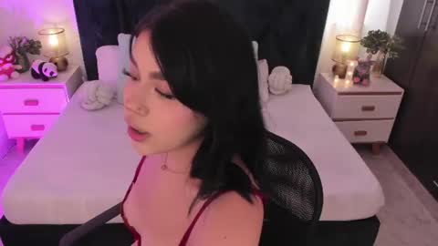 LilyWoodz online show from June 2026 07:13:02 PM