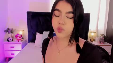 LilyWoodz online show from July 2026 07:08:02 PM