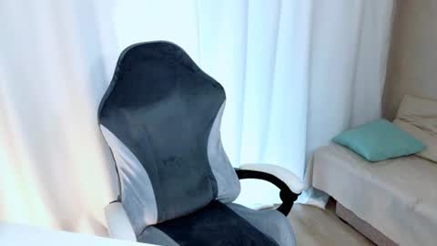 lilydavisss online show from July 2026 04:08:01 AM