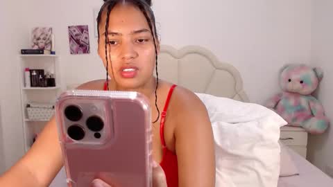 Snapshot of lilyjacksonn chatting on February 2025 04:55:01 PM Lily.. online show from February 2025 04:55:01 PM