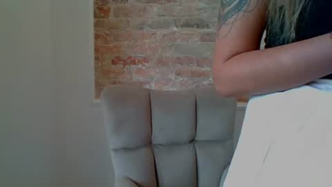 Lily online show from July 2026 02:13:01 PM