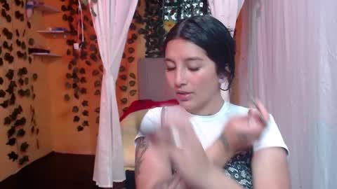 lilymoon_018 online show from May 2026 12:46:02 PM