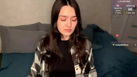Lily online show from April 2026 04:52:01 PM