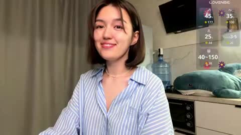 Snapshot of lilysollar chatting on June 2026 06:08:02 PM Lily online show from June 2026 06:08:02 PM