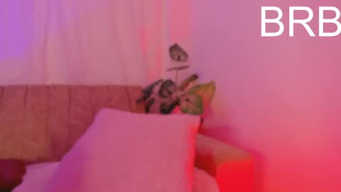 Lily  online show from May 2026 09:48:01 AM