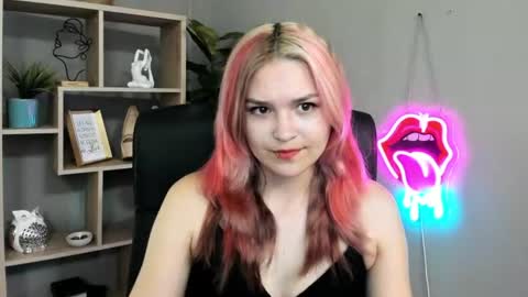 Lily online show from June 2026 01:46:01 PM