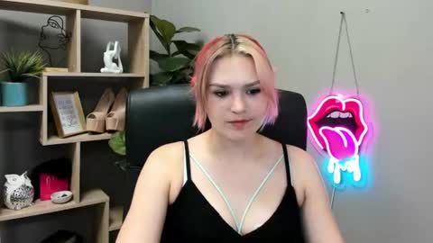 Lily online show from June 2026 01:50:01 PM