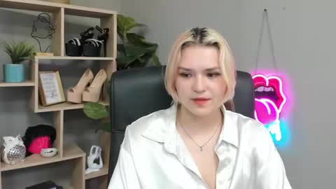 Lily online show from July 2026 02:09:01 PM