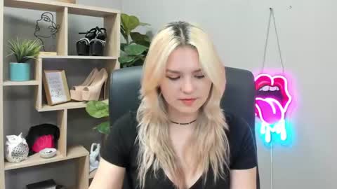 Lily online show from July 2026 06:42:01 AM