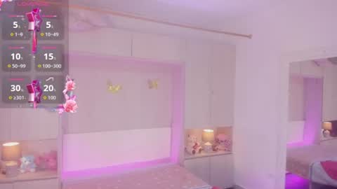 lilywhitee1 online show from June 2026 04:11:01 AM