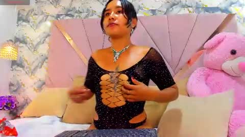 Lily Rose online show from July 2026 05:44:01 PM