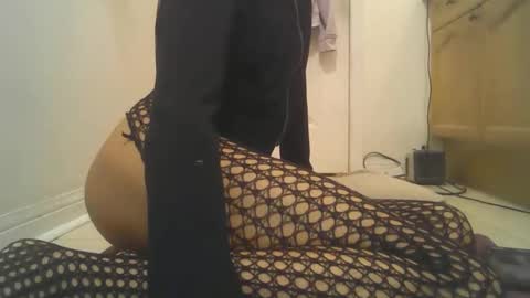 Snapshot of limpclitsissyfemboy chatting on November 2025 09:26:02 PM limpclitsissyfemboy online show from November 2025 09:26:02 PM